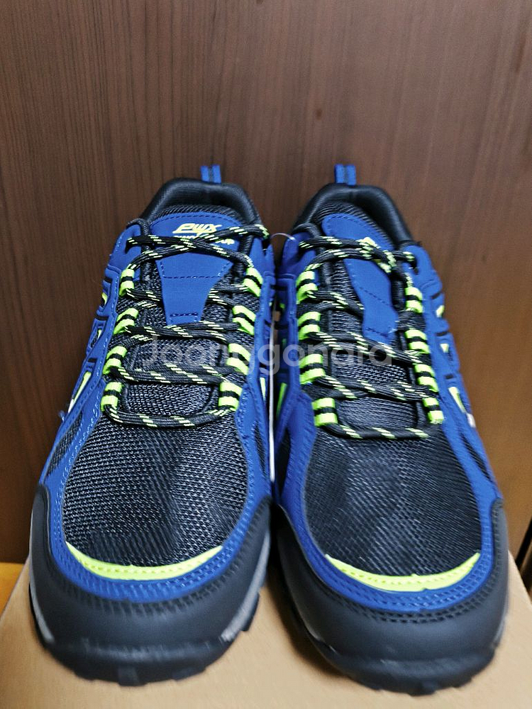 새상품)275등산화 트레킹화 프로월드컵 운동화--4