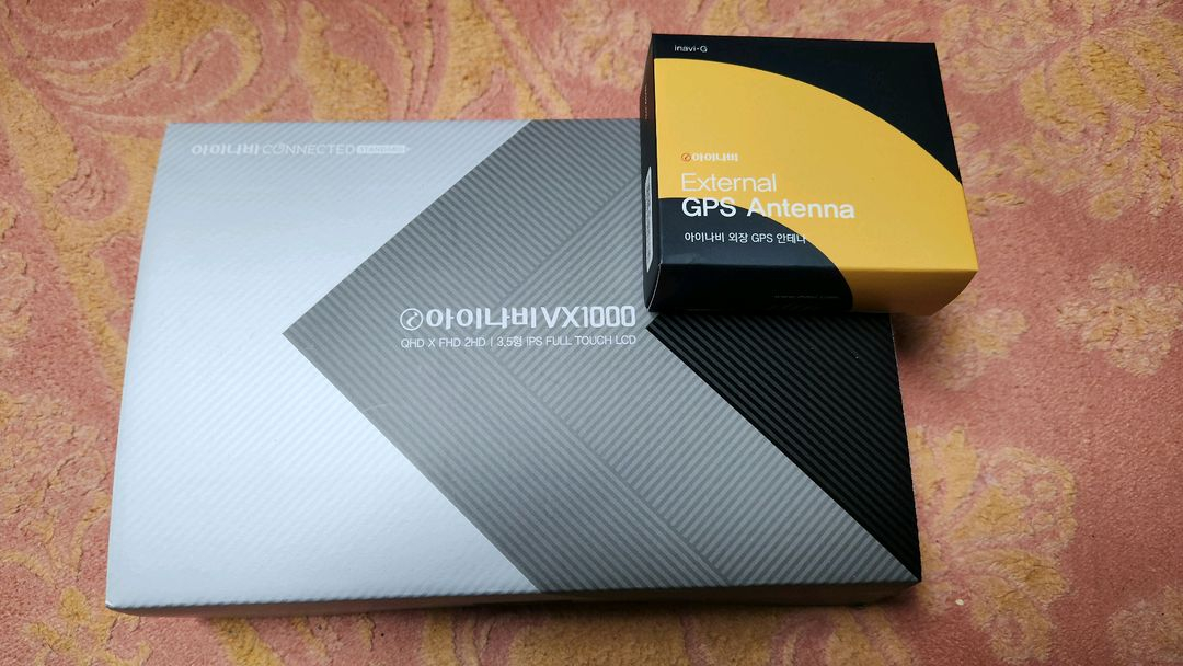 아이나비 블랙박스 VX1000 2CH/32G & 와장GPS안테나포함 팝니다--0
