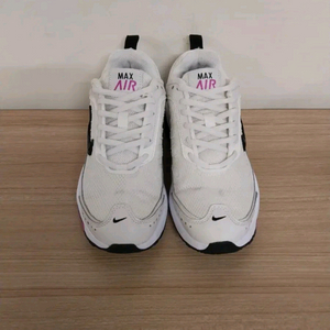 여성 나이키 에어맥스 AP 운동화 (230)