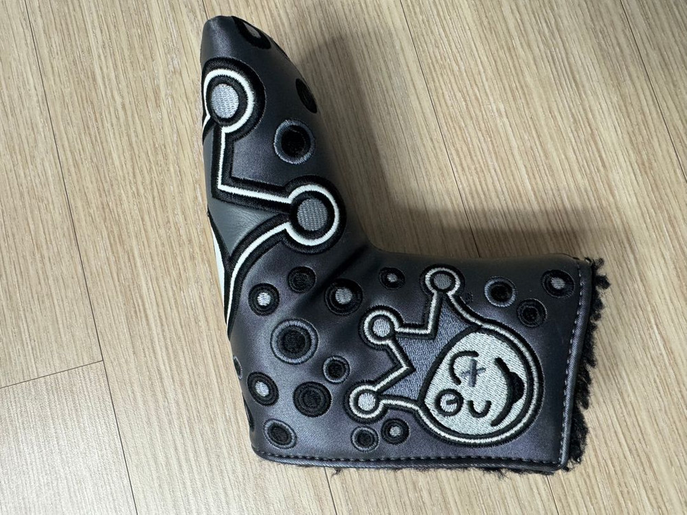 스카티카메론 잭팟쟈니 그레이 퍼터 블레이드용 커버 미사용 이미지