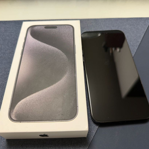 아이폰 15 프로맥스 블랙 256gb 판매합니다(미국판)