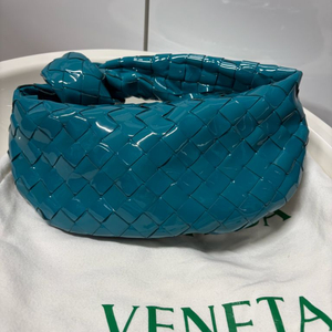 보테가 미니조디 페이던트