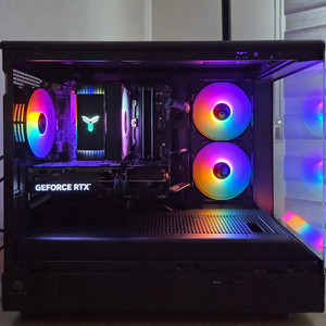 고성능 게이밍/작업 컴퓨터 i7-13700F / RTX4070