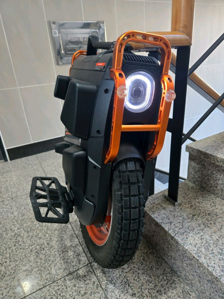 인모션v13 전동휠 이미지