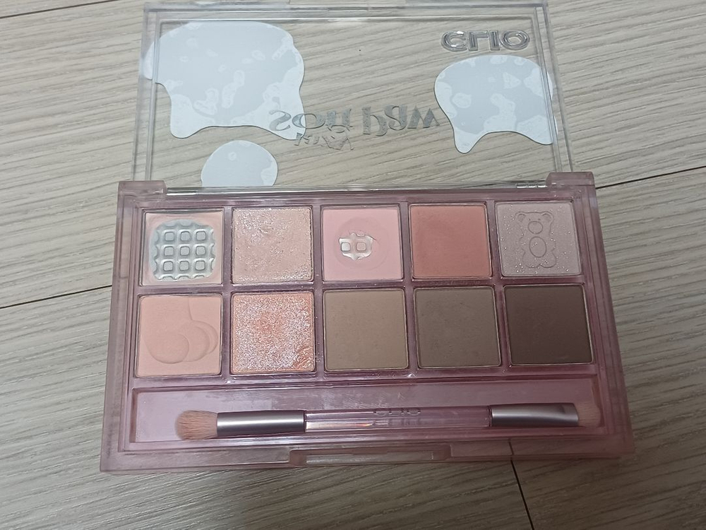 클리오 섀도우팔레트 나른한 발바닥--1