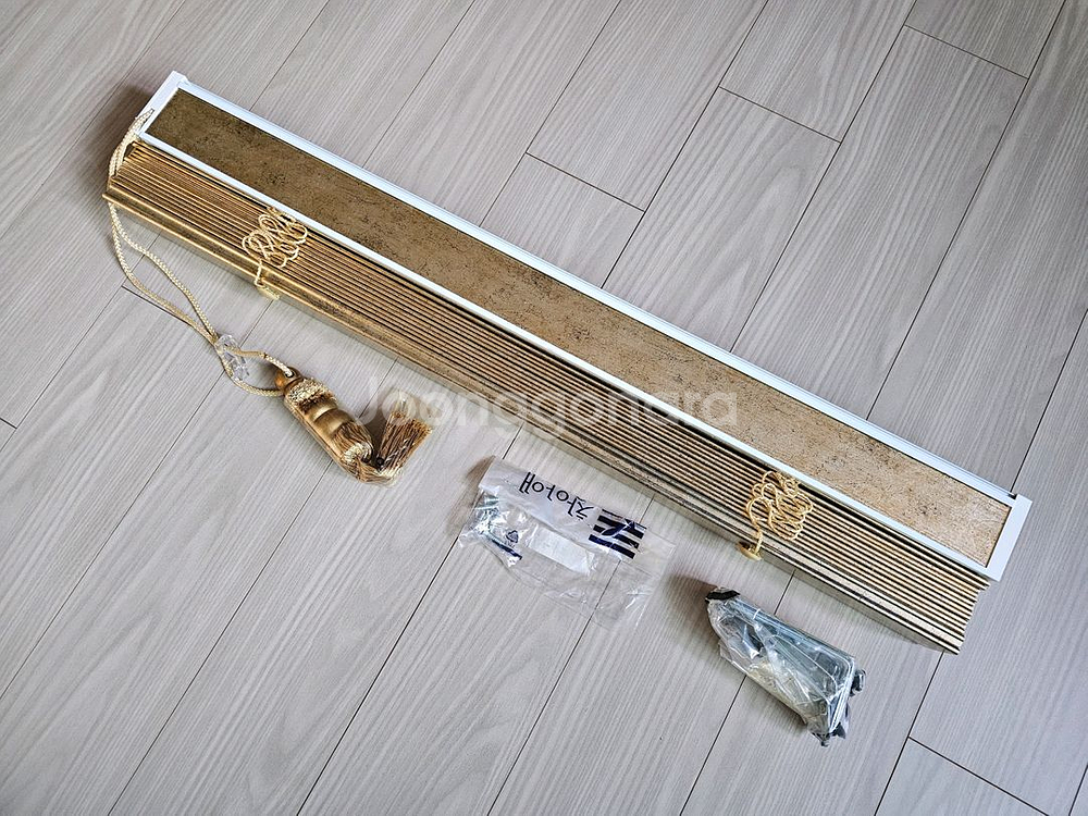 [새제품] 창안애 고급 엔틱 골드 우드블라인드 (희귀템)--0