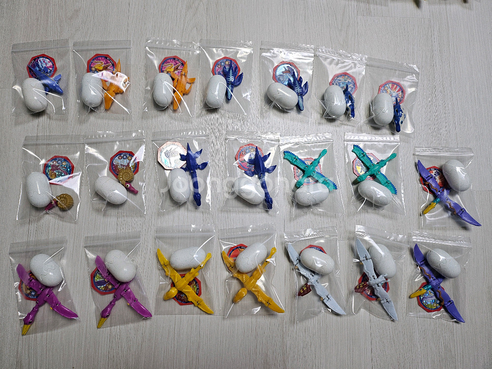 공룡메카드ㅡ개별판매 (타이니소어 + 알 + 카드)--3