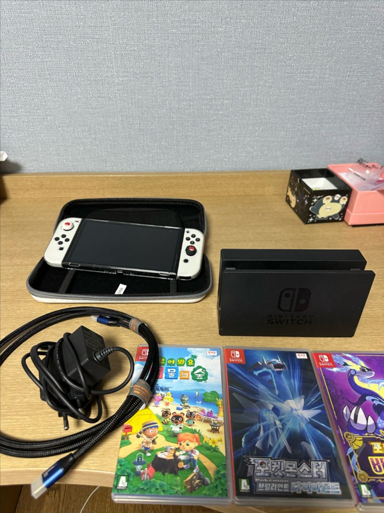닌텐도 스위치 OLED화이트 풀구성(박스만 없음) + 게임칩 3개 이미지