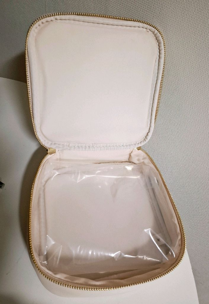 Elli K 화장품 파우치 새상품--2