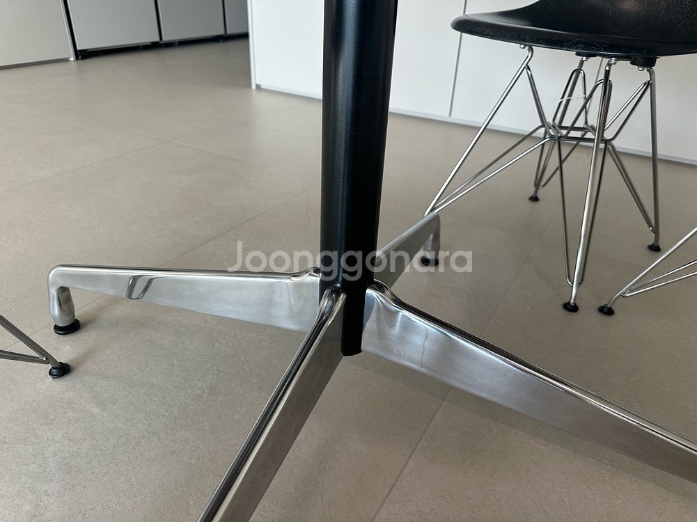 허먼밀러 임스 정품 테이블 121--1