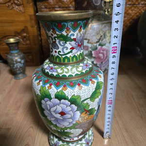 전통 유리 장식병