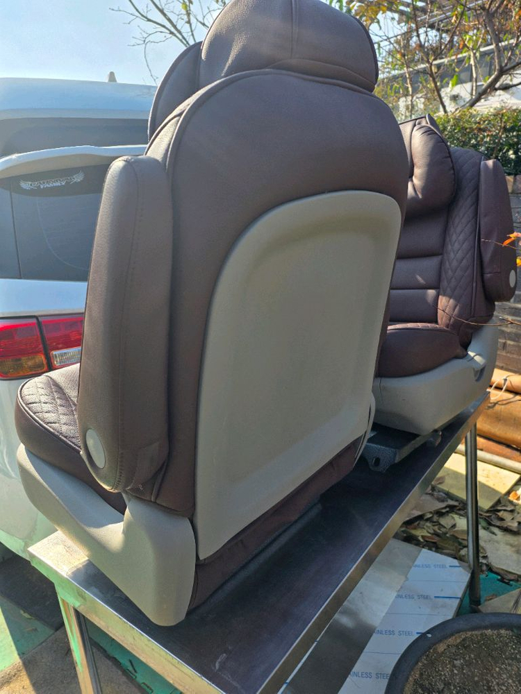 올뉴카니발 리무진2열시트 이미지