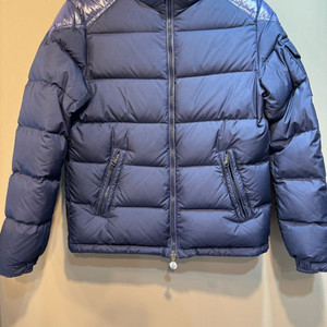 몽클레어 패딩 14y