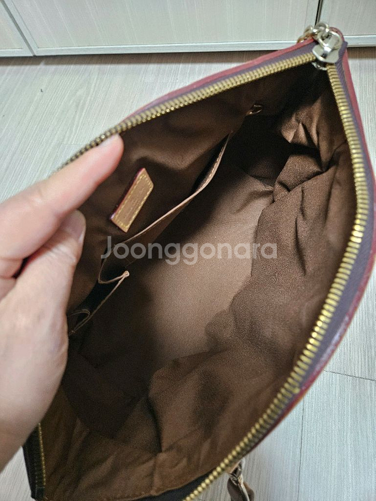 루이비통 가방 크로스백--4