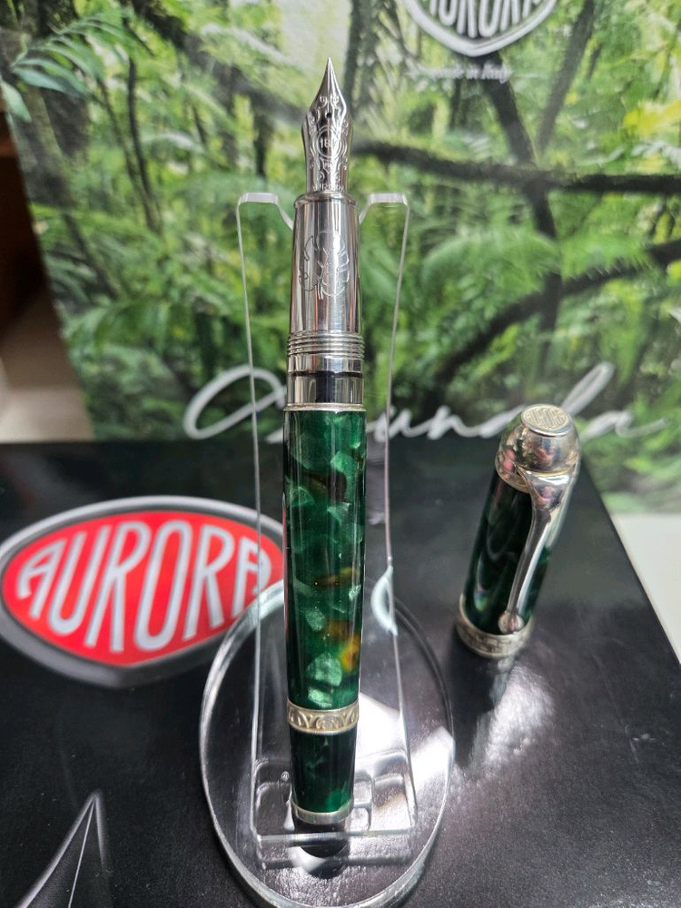 오로라 정글라(Jungla)만년필 EF닙 이미지