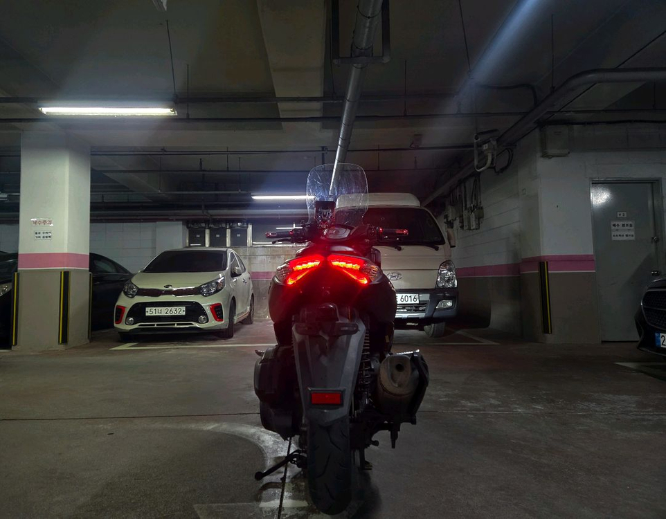 야마하 NMAX125 스쿠터--3