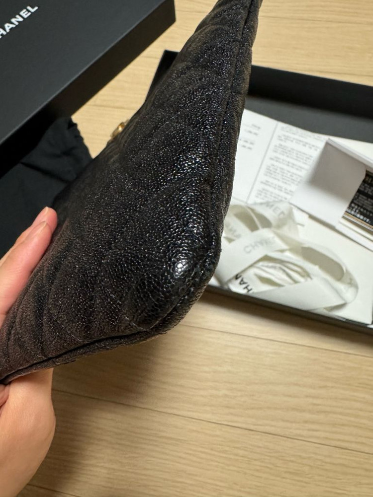 샤넬 보이클러치 미듐 캐비어 블랙--2