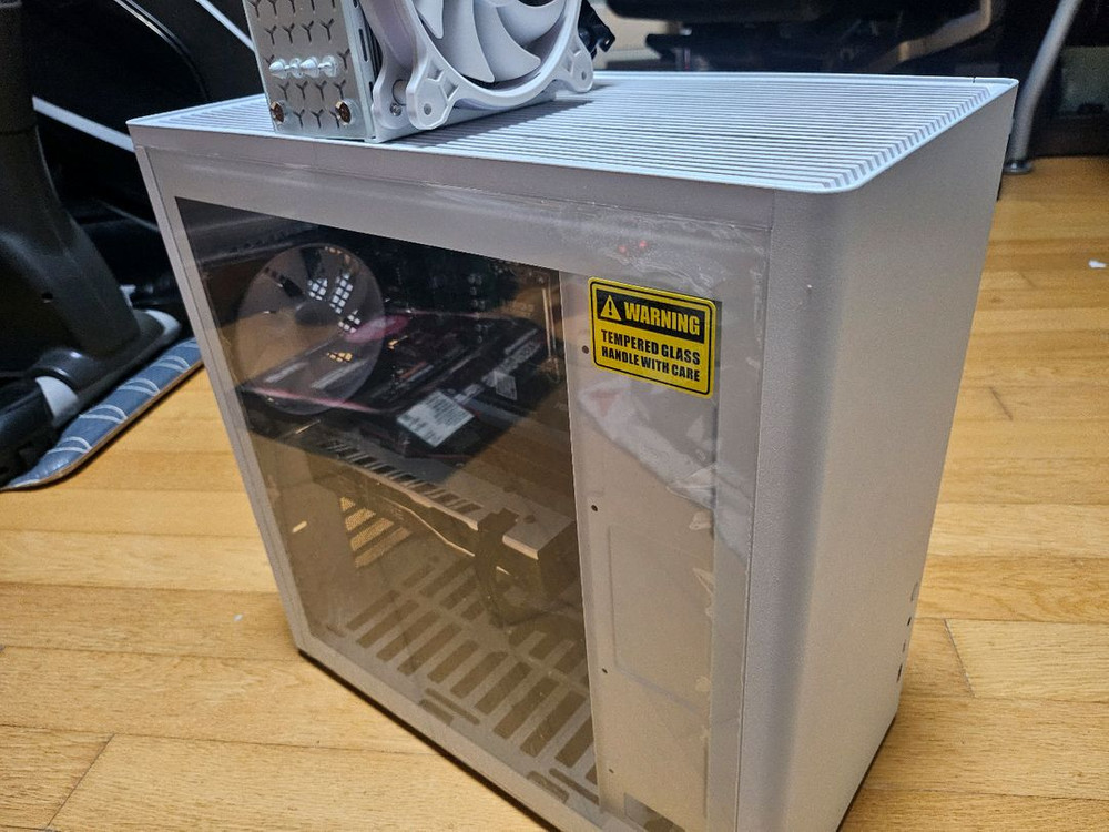 반본체 데스크탑 컴퓨터 (cpu, ram 없음)--0