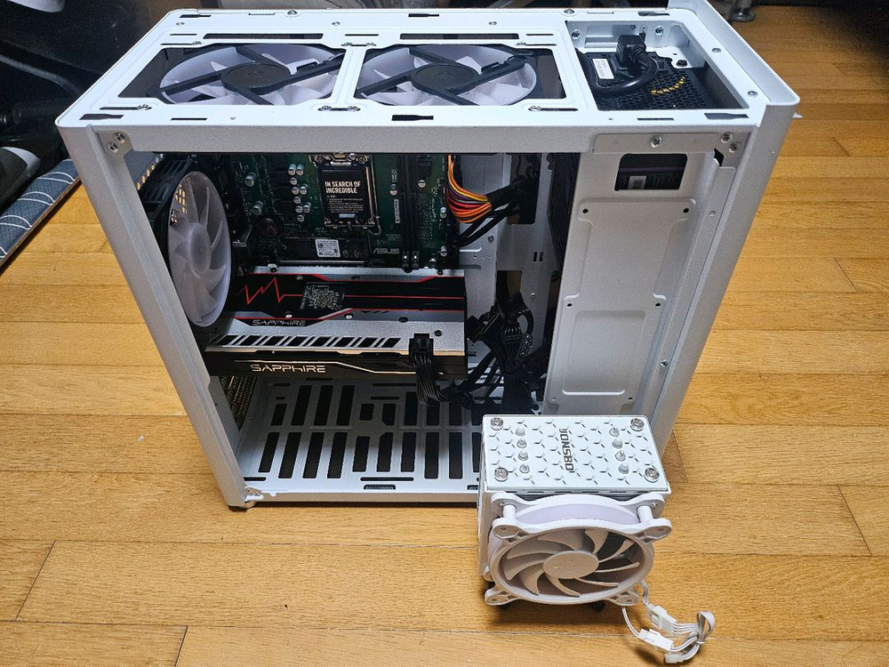 반본체 데스크탑 컴퓨터 (cpu, ram 없음)--2