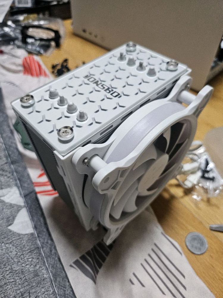 반본체 데스크탑 컴퓨터 (cpu, ram 없음)--3