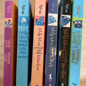 Molly Moon 시리즈