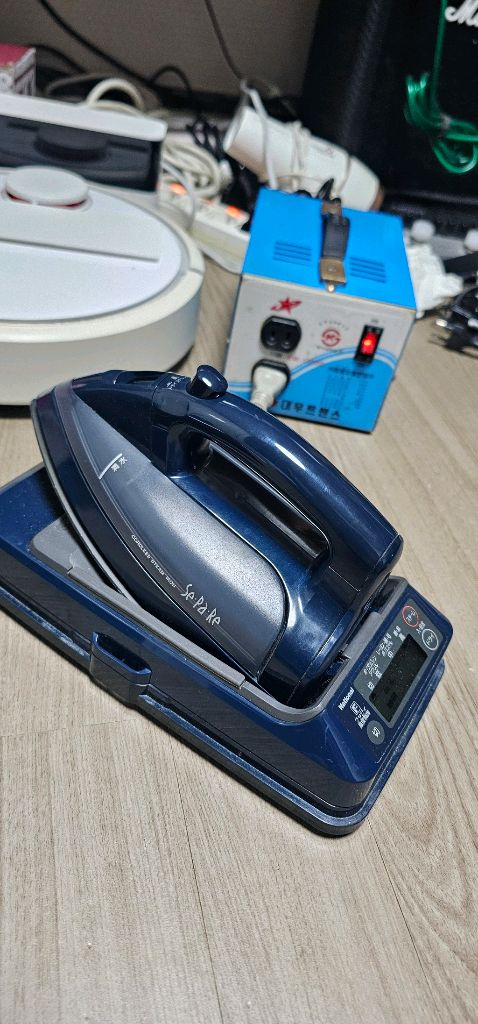 일본 내쇼날 무선 스팀 다리미--3