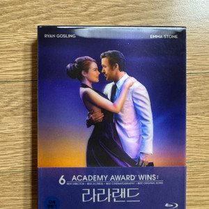 라라랜드: 풀슬립 스틸북 한정판 - 렌티큘러 VER