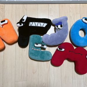 알파벳로어 인형 6개