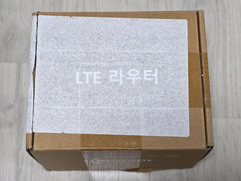 아이피로드 IPR-402 LTE 유무선네트워크 라우터 이미지