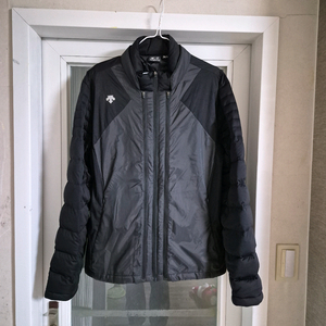 데상트 골프 경량 패딩 및 베스트 세트105~110사이즈 팝니다