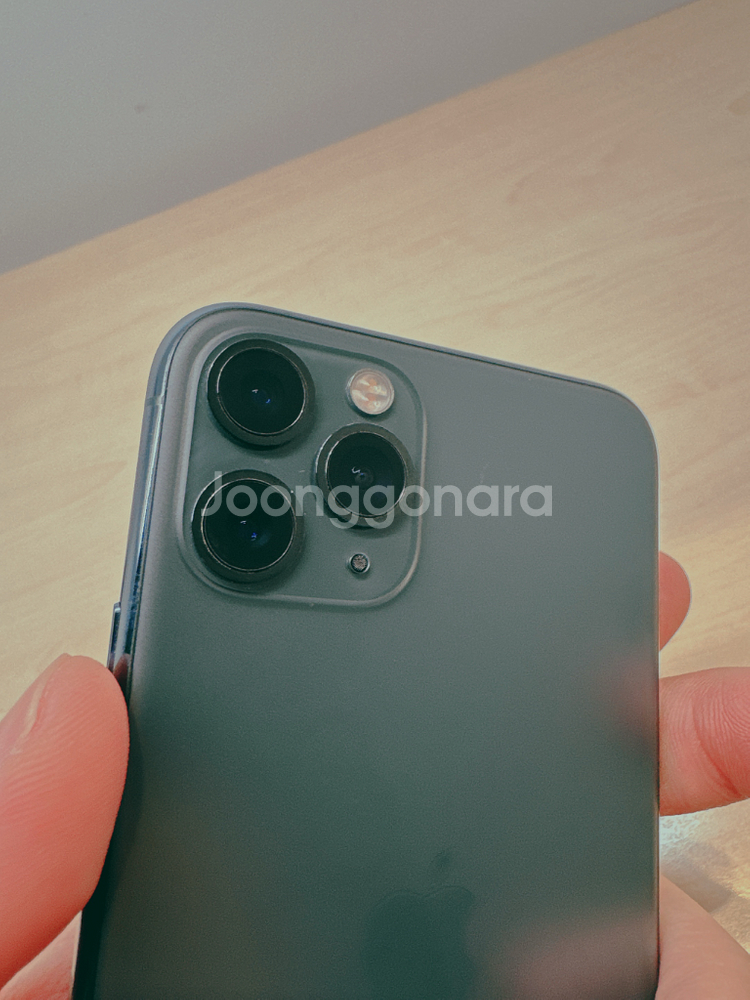 아이폰 11프로 그린 256기가 팝니다--2