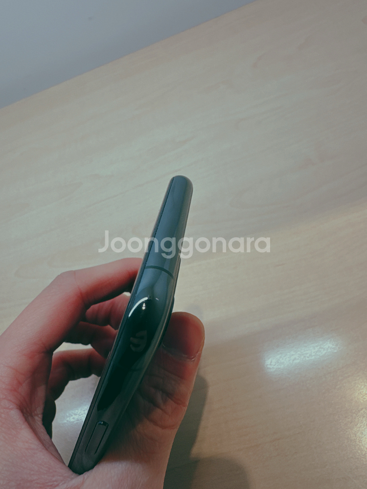 아이폰 11프로 그린 256기가 팝니다--3