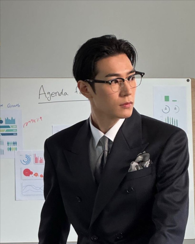 래쉬 미스터엑스 블랙 46size 팝니다--4