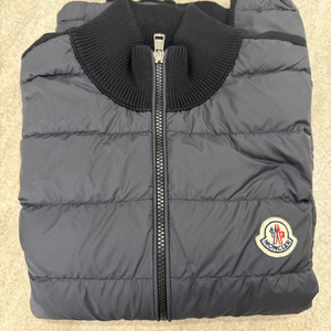 몽클레어 신형 니트패딩 M