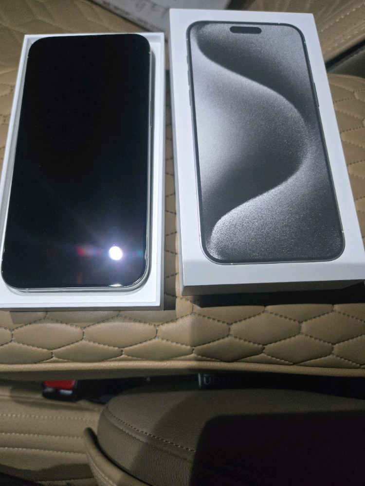 애케플)아이폰15 프로맥스 256GB 화이트. 배터리100퍼--1