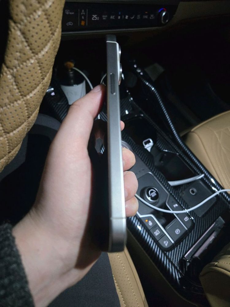 애케플)아이폰15 프로맥스 256GB 화이트. 배터리100퍼--2