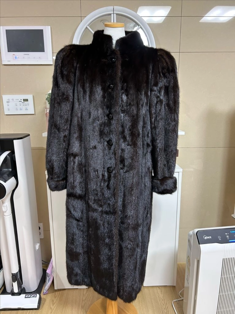 입생로랑(YSL) Fourrures 정품 빈티지 리얼 밍크 롱코트 이미지