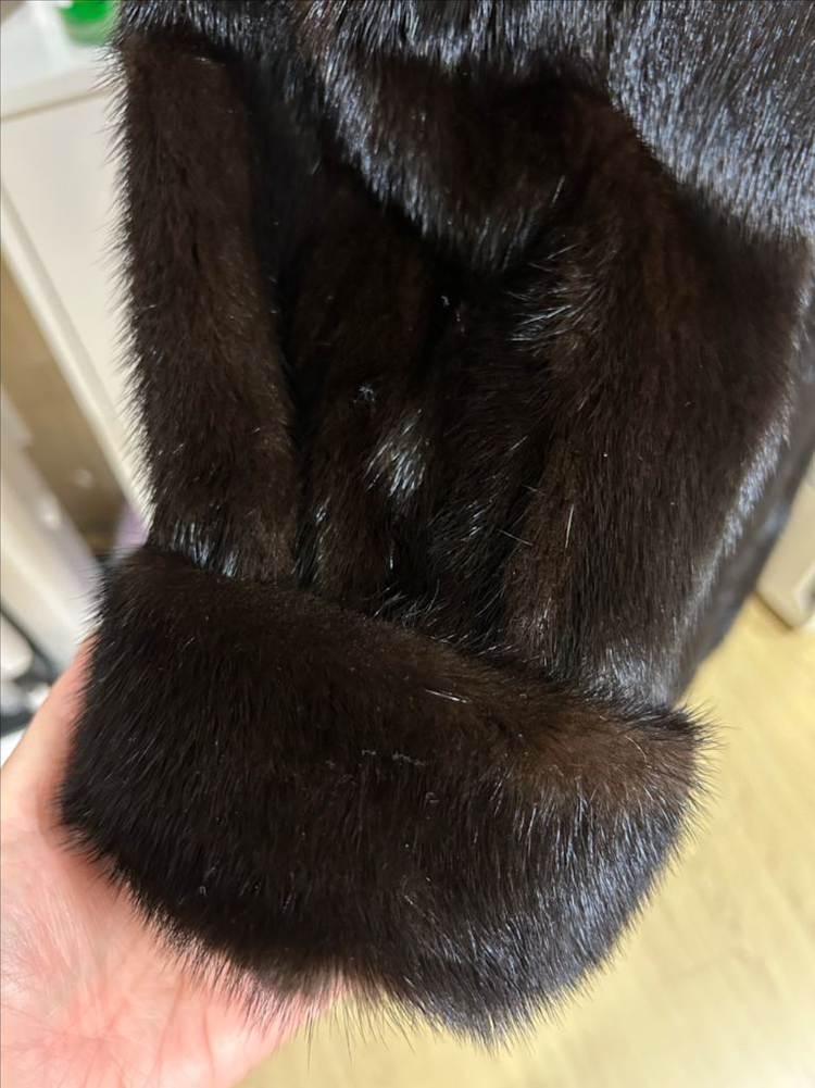 입생로랑(YSL) Fourrures 정품 빈티지 리얼 밍크 롱코트--5