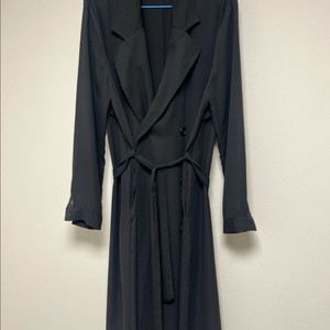 블랙 트렌치코트