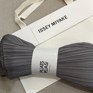 이세이미야케 플리츠플리즈 베이직 스커트 3 사이즈 새상품 그레이