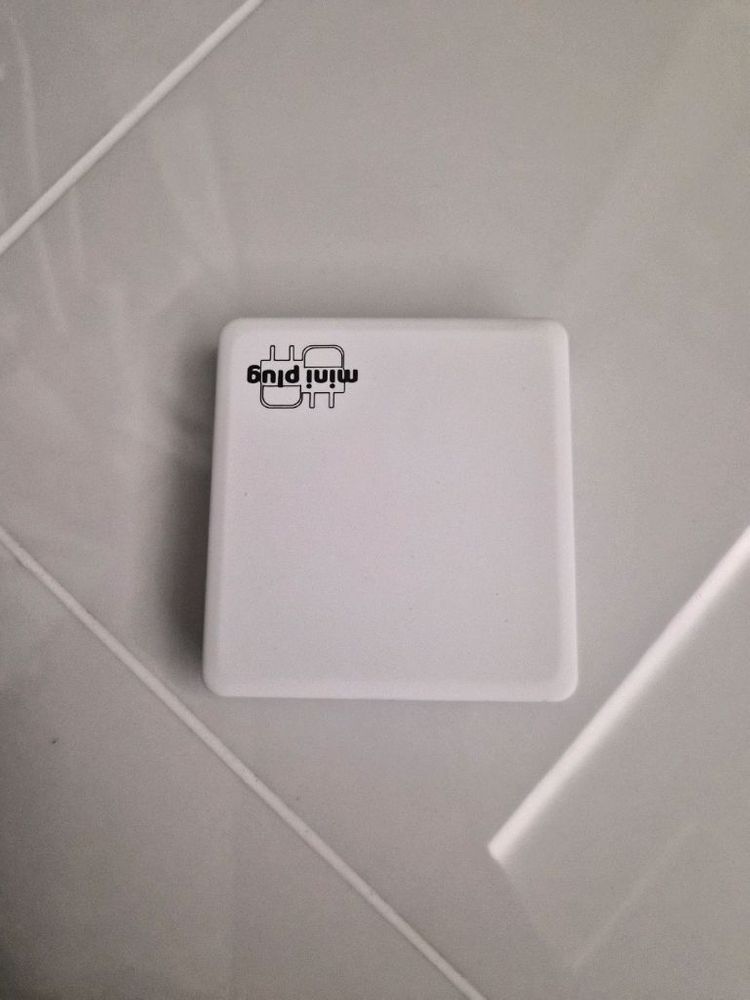 맥세이프 미니 무선 고속 충전기(새제품) 이미지