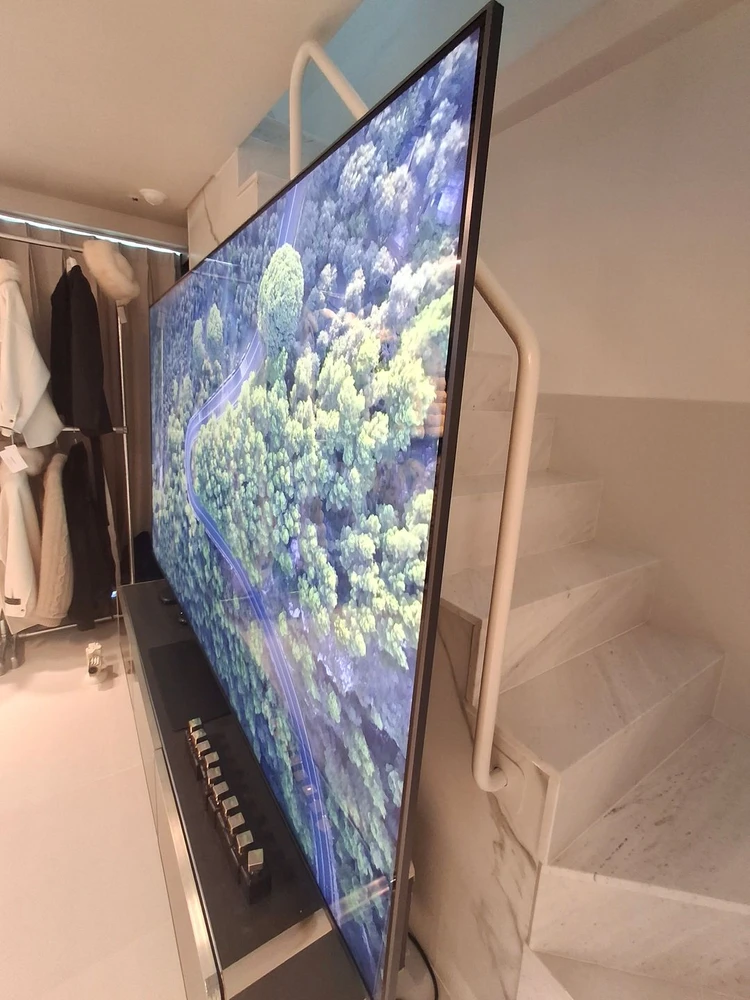 98인치 QLED TV 이미지
