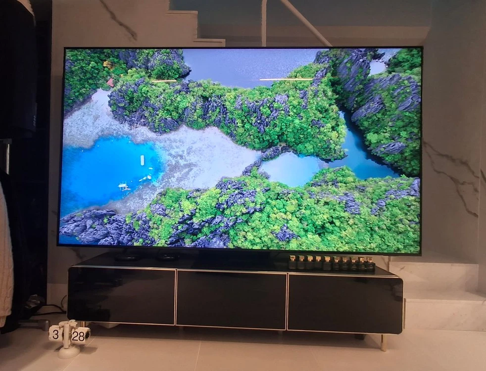 98인치 QLED TV 이미지