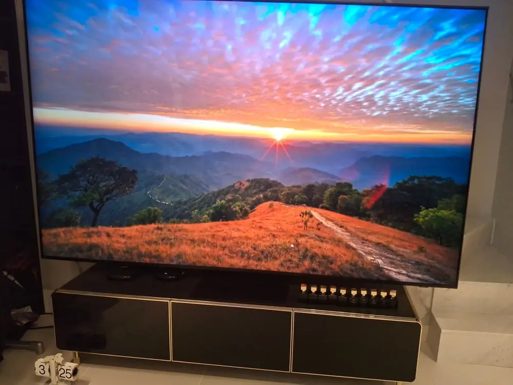 98인치 QLED TV 이미지