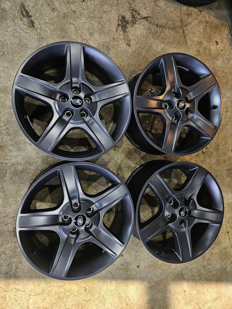 랜드로버 디펜더 P250 순정 20인치 중고휠--1