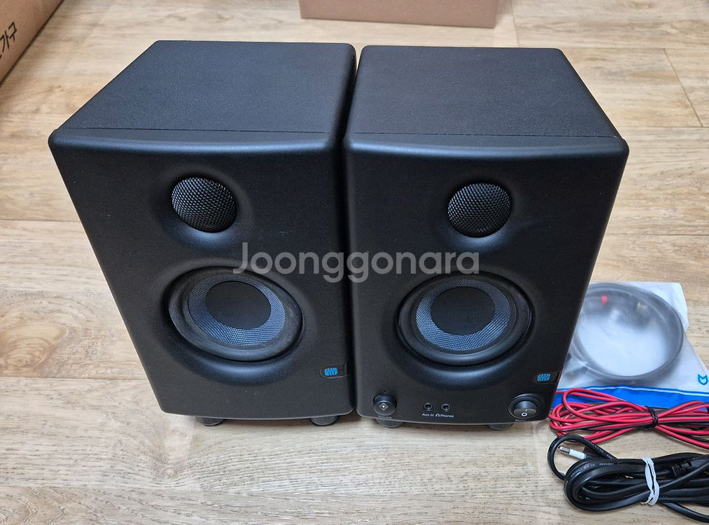 프리소너스 Eris E3.5 모니터 스피커--1