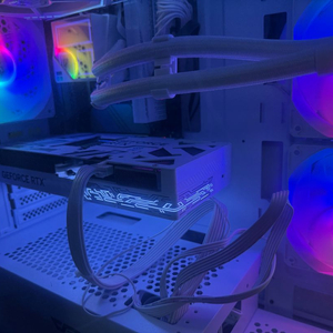 7800x3d 5070 팝니다