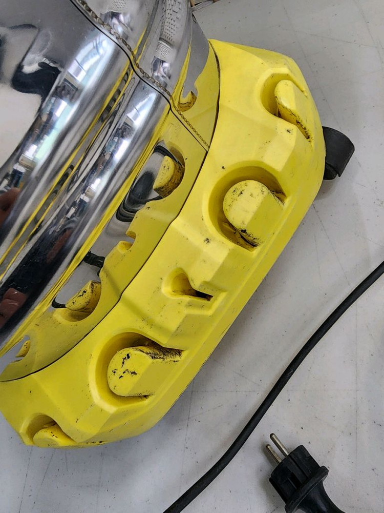 카처 업소용 건습식 청소기 WD4. 이미지