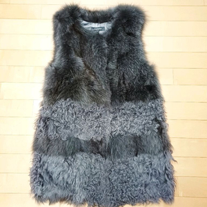 케네스콜 폭스&양털 롱베스트 66사이즈 판매합니다