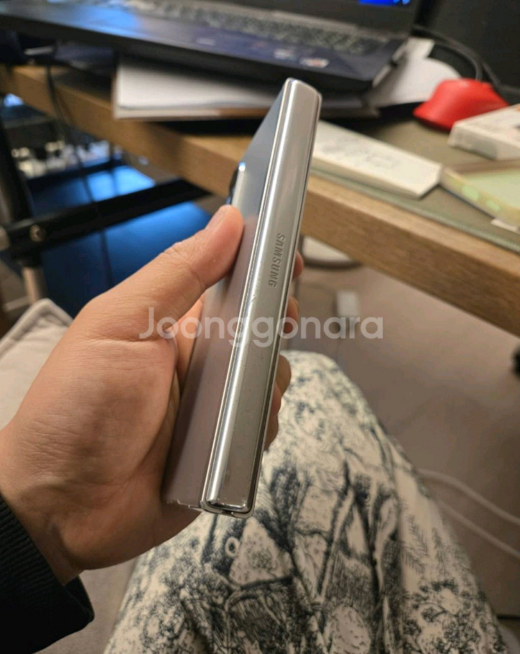 갤럭시 z폴드3 512기가 판매합니다.--3